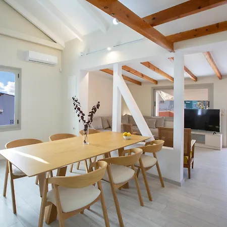Main Street Loft Apartman Nidrí
